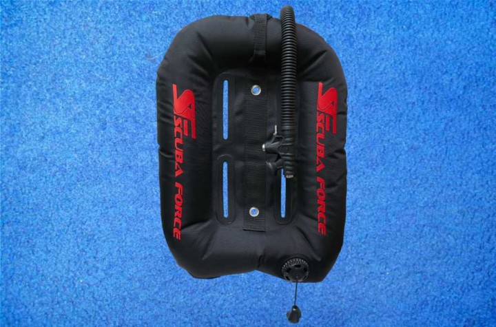 Scubaforce Black Devil Wing 45 lbs - Kopie