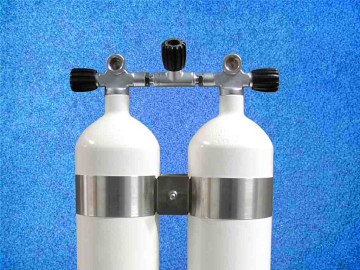 Doppelflasche 8,5L 232 Bar konkavem Boden  DIR-Style