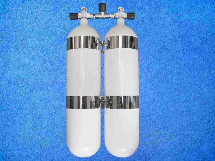 Doppelflasche 12L 300 Bar  DIR-Style