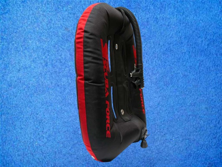 Scubaforce Black Devil Wing 32 lbs Rot