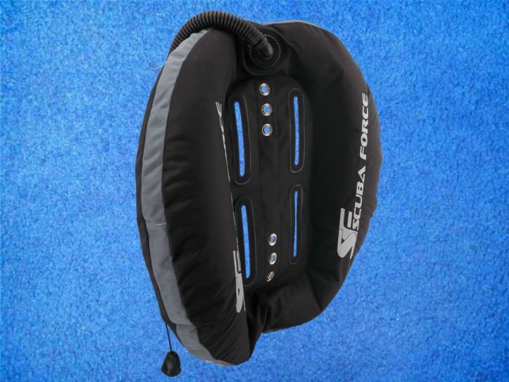Scubaforce Black Devil Wing 45 lbs - Kopie - Kopie